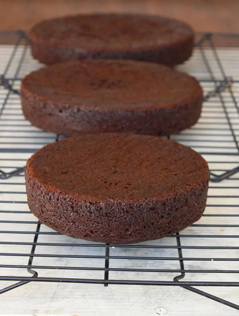 Tips for Making Cakes - Rack placed upside down on cake layer, then flipped over to reveal the right side up.