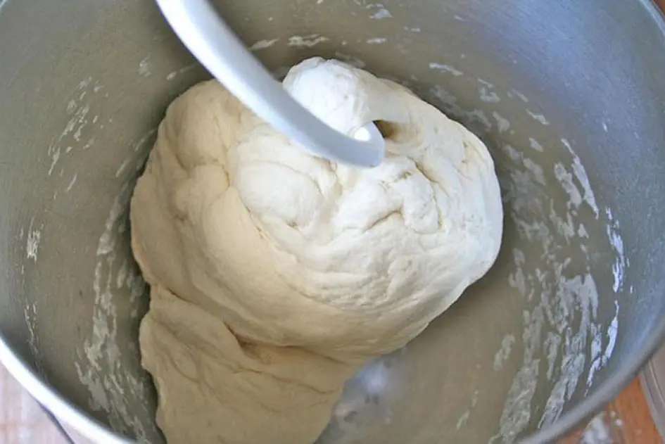 Mixing & Kneading Bread Dough in a bread machine